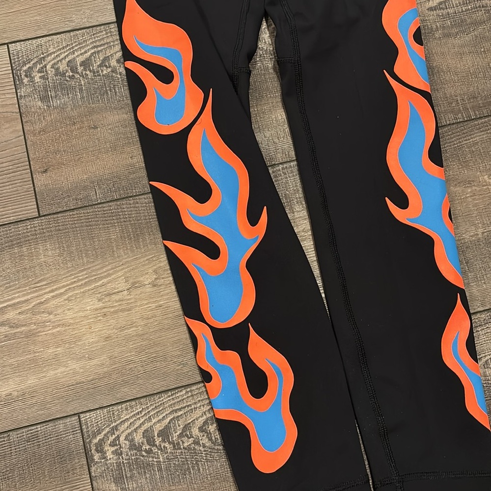 Savage X Fenty Racer High Waisted Leggings Medium - Picture 6 of 7